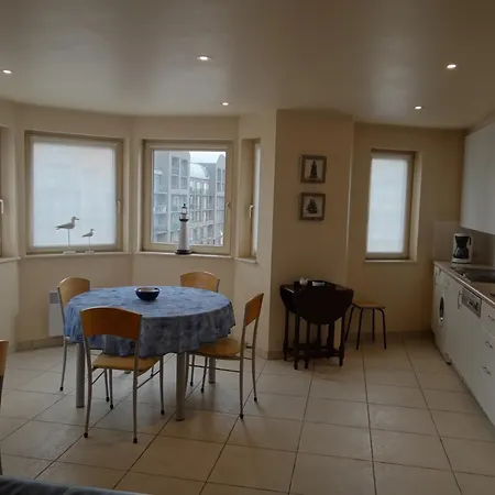 Promenade E0405 With Location Apartment